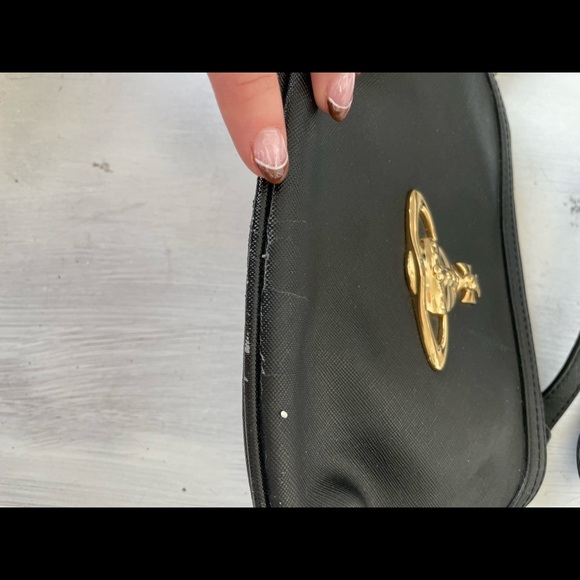 ❌SOLD❌Vivienne Westwood Orb Logo Crossbody Bag Black Leather - Picture 4 of 13